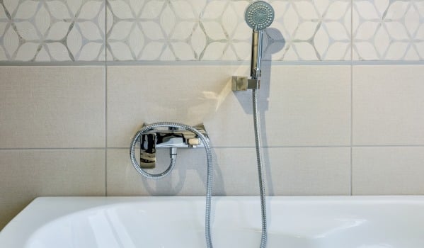 Bateria prysznicowa - na jakiej wysokości?